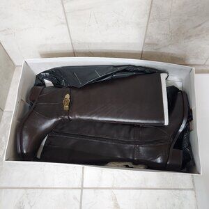 Etienne Aigner Venrzia-Godiva Tall Black Boots, size 5.5 M